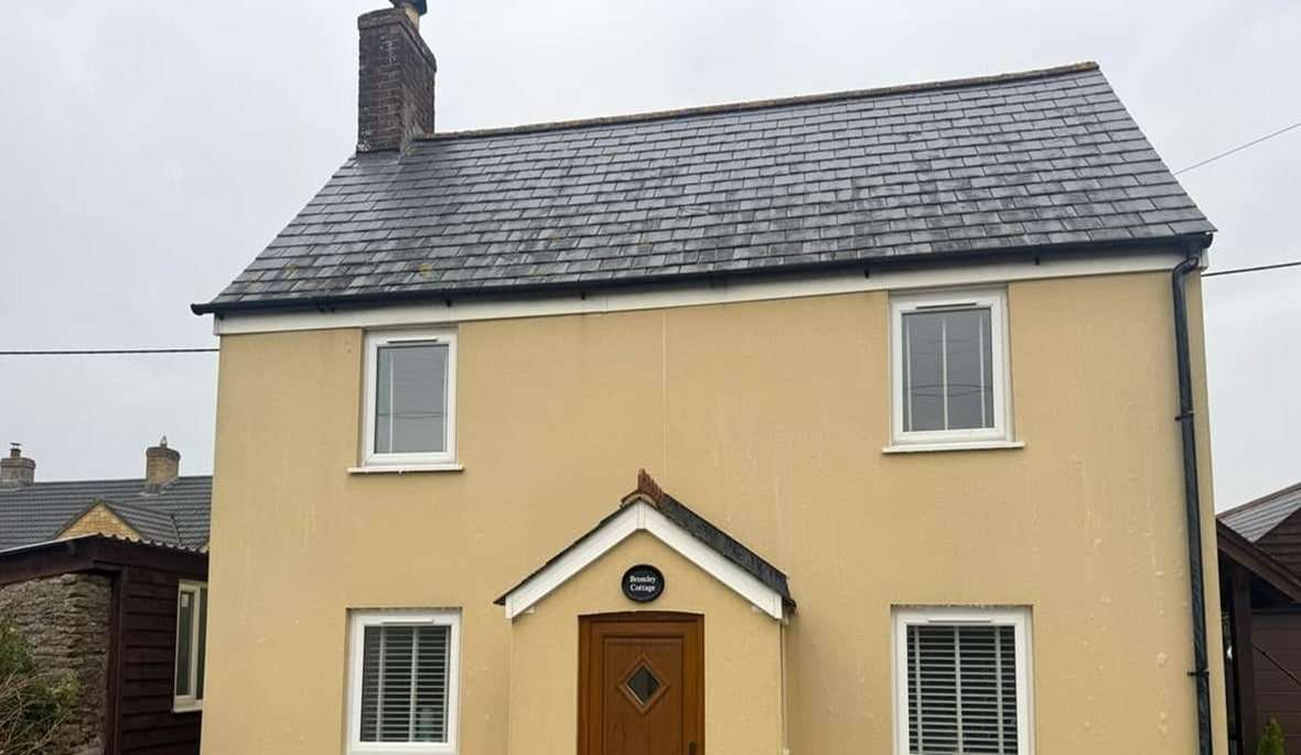 Best-Roof-Cleaning-Wincanton.jpg